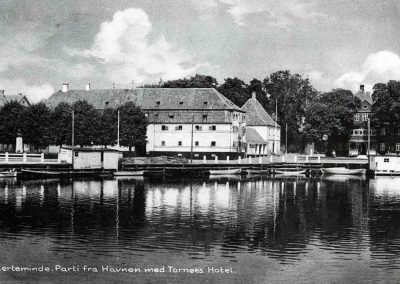 Postkort Kerteminde parti fra havnen og Tornes hotel