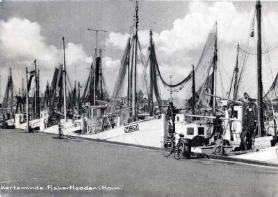 Postkort Kerteminde havnen Fiskerflåden i havn