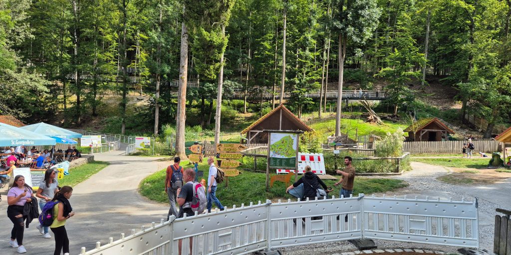 Wildpark Hundshaupten - Egloffstein