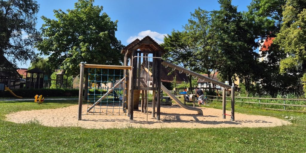 Spielplatz beim Rathaus - Dietenhofen