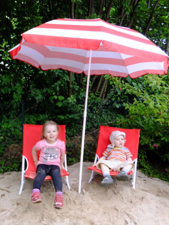 Strandkorb und Strandliegen Strandkorb Strandliege Kid Zone KInderbetreuung 3 539x718 - Strandkorb und Strandliegen