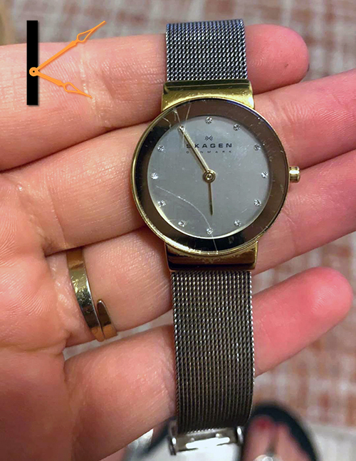 Krassen op je mooie Skagen horloge? Wij vervangen deze met originele onderdelen, ook als er een gouden rand op zit.