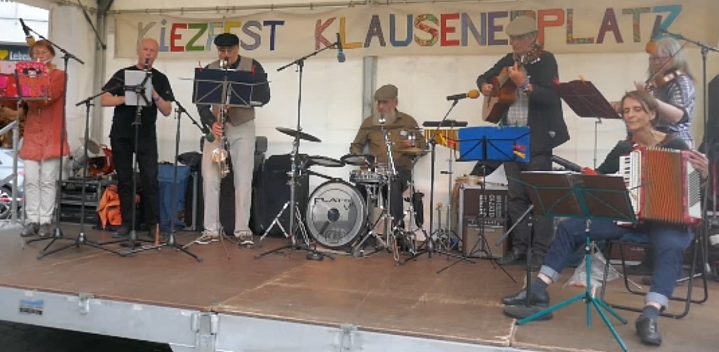 KiezKlezmer Konzert am 28.8.2021 beim Kiezfest auf dem Klausenerplatz