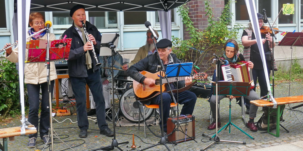 KiezKlezmer beim Sommerfest des Stadtteilzentrums Divan am 18.9.2021