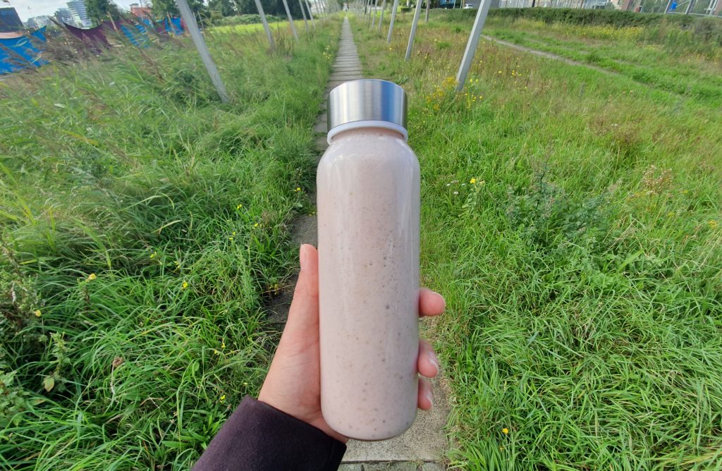 Strawberry Oatmeal Shake