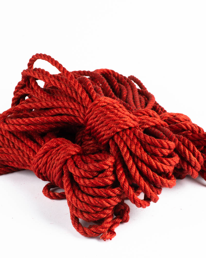 Red kinbaku jute rope Jute rope red
