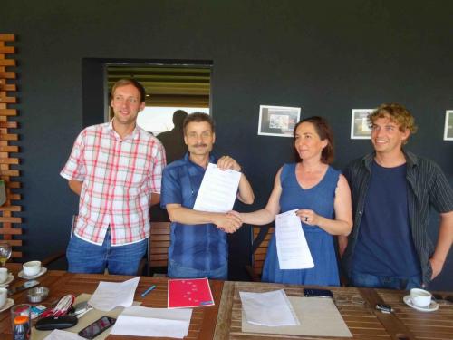Vertragsunterzeichnung mit dem SOS Kinderdorf Kosovo im Juni 2019