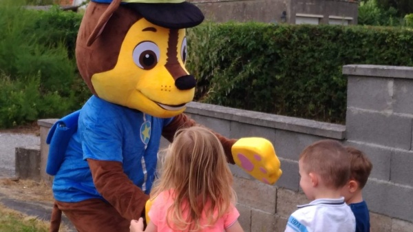 mascotte paw patrol fotosessie kinderanimatie aan huis limburg