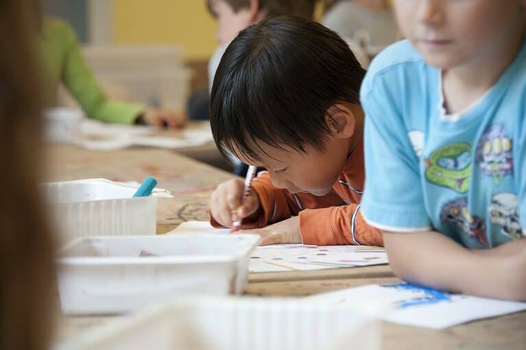 Waar staan rijke landen op het gebied van kinderopvang?