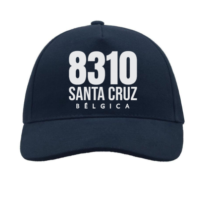 Black cap with white print that says 8310 Santa Cruz Bélgica