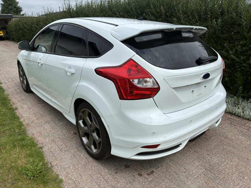 FORD FOCUS III 2.0 ST3 (250Hk)