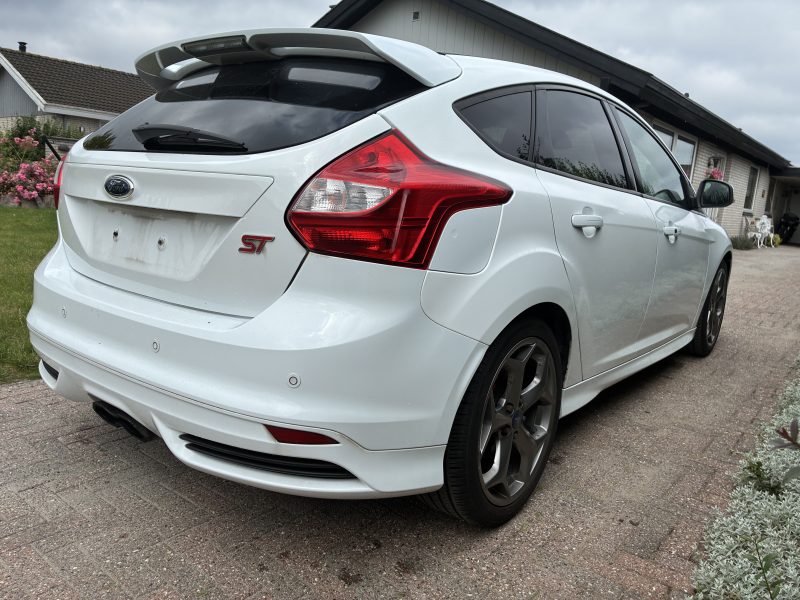 FORD FOCUS III 2.0 ST3 (250Hk)