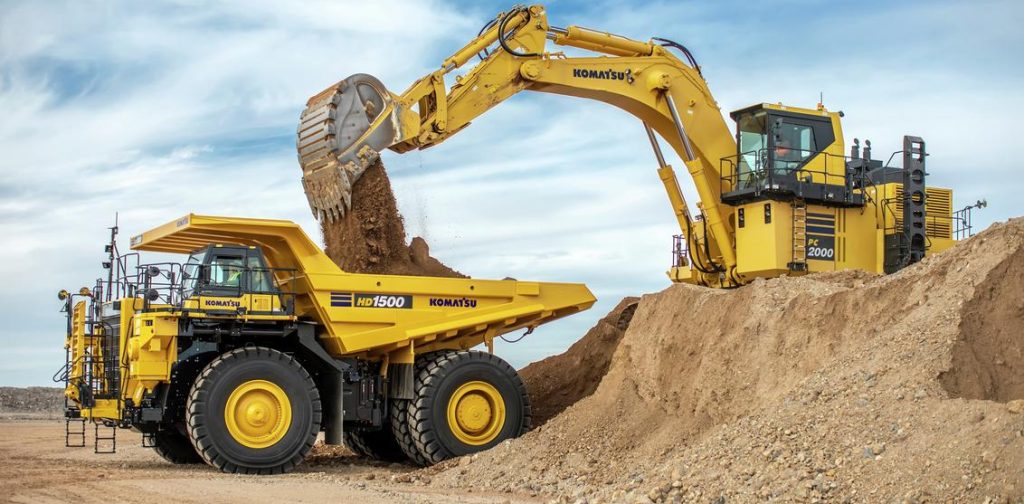 Komatsu’s HD1500-8E0 mechanical haul truck built for performance on grade