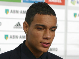 532px-gregory-van-der-wiel3