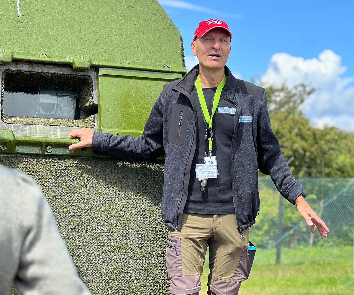 Klintetours guide Anne fortæller om Stevns Klint