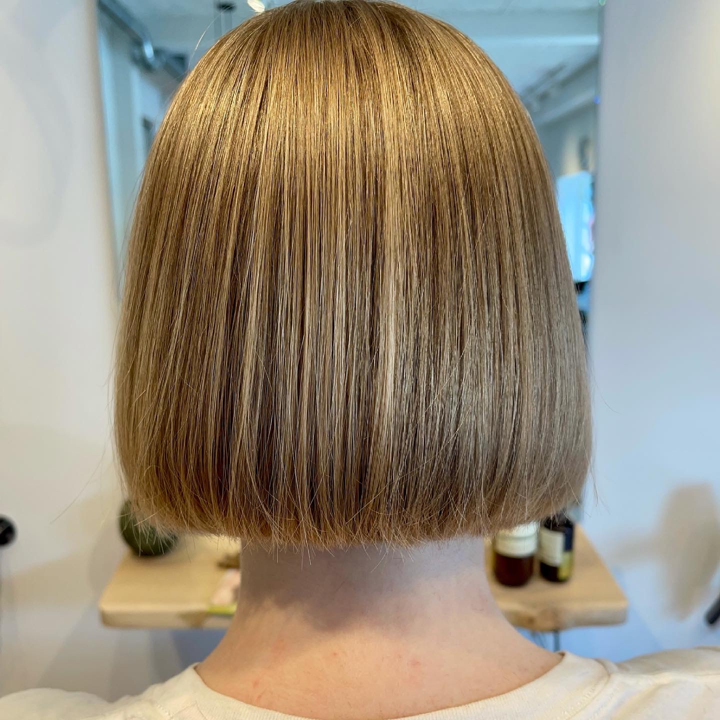 Mange mennesker i Danmark 🇩🇰 donere deres hår til paryk .. · KLIPTONE -  SKIVE / FRISØR OG PARYKHUS - VESTERGADE 16B - TELE.22 28 11 98