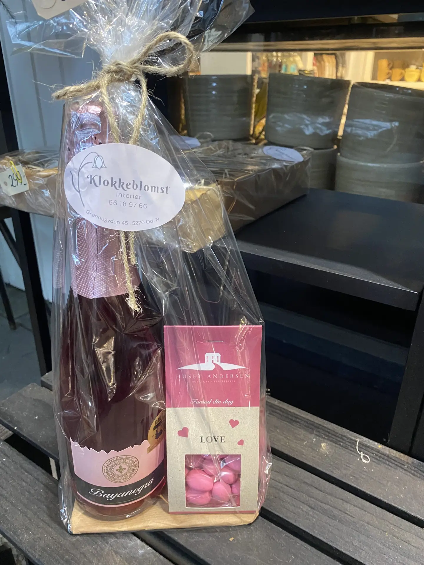 Klokkeblomst Stige Odense N - Gavekurv champagne og chokolade – Klokkeblomst Klokkeblomst Stige Odense N - Gavekurv champagne og chokolade