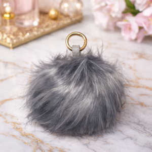 Ref 162 – Porte Clé Fourrure Pompon Bijou Gris Perle