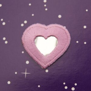 Ref 42 – Ecusson Brodé Thermo Coeur en cuir et petit miroir