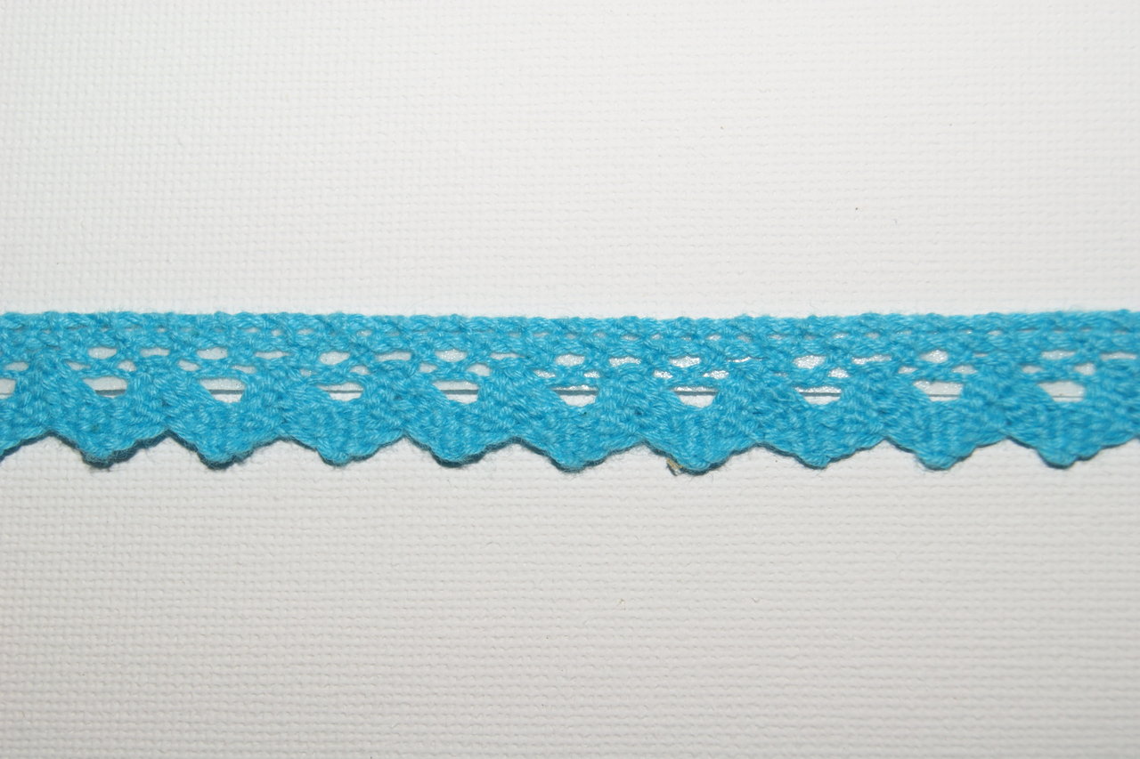 Ref 919 - Ruban Bleu Autocollant en Dentelle 1m80