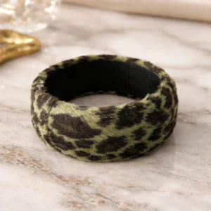 Bracelet Manchette Large Léopard Vert Kaki — Effet Fourrure Wild Chic Tendance