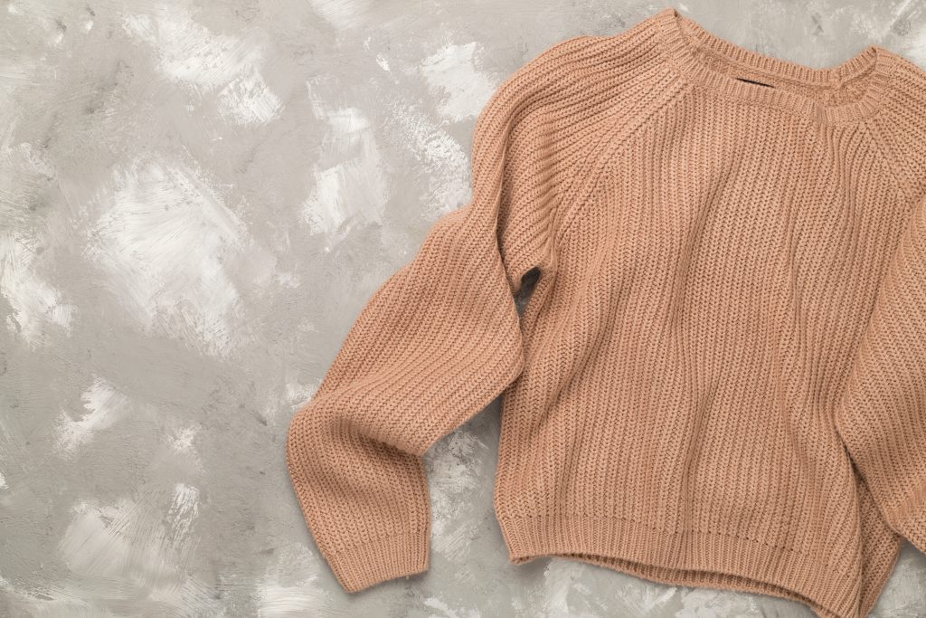 How to knit a sweater bottom up with raglan sleeves