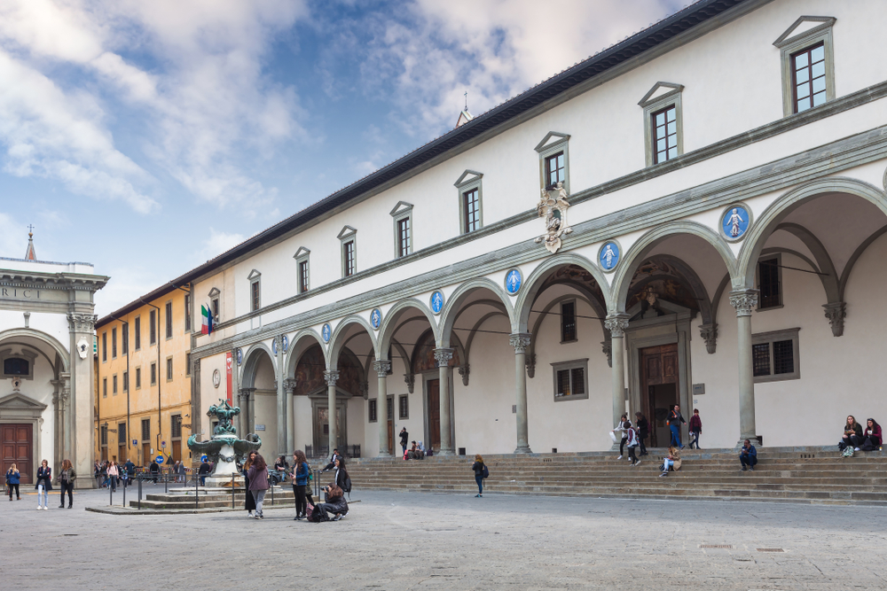 Brunelleschi Ospedale degli Innocenti, Piazza della Santissima Annunziata