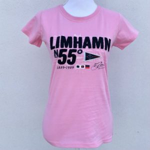 Rosa t-shirt med Limhamn på bröstet från Kokkolit Rosa t-shirt Limhamn Kokkolit