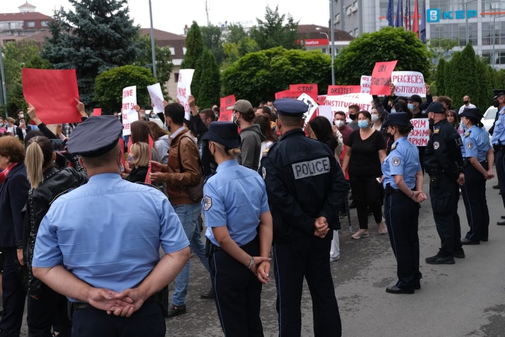 Protestë: VRASJET E GRAVE TË TRAJTOHEN SI URGJENCË KOMBËTARE!