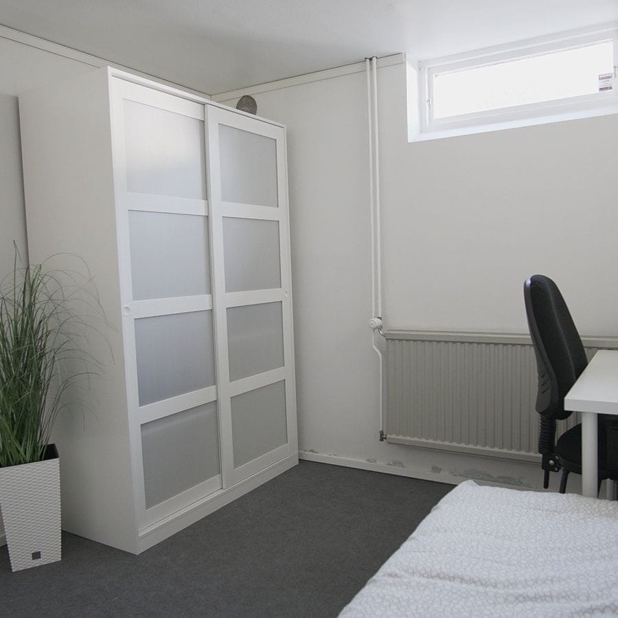 Classic Furnished Room · Hisings Backa — furnished room in Häradsdomarevägen, Gothenburg, Gothenburg