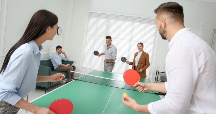 Pingismatch på kontoret