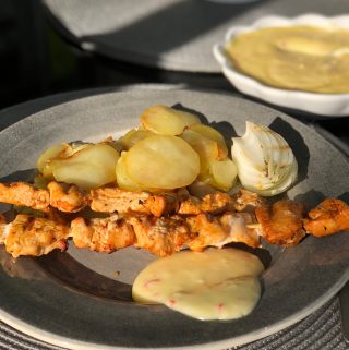 kycklingspett med chiliaioli