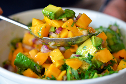 mango- och avokadosalsa