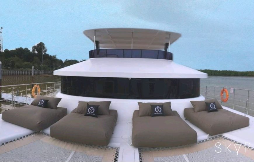 4 Islands Sunset Luxury Cruises Tour by Catamaran