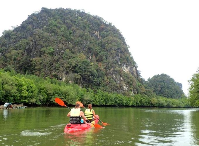 Kayaking-Thalane-Krabi-Thailand