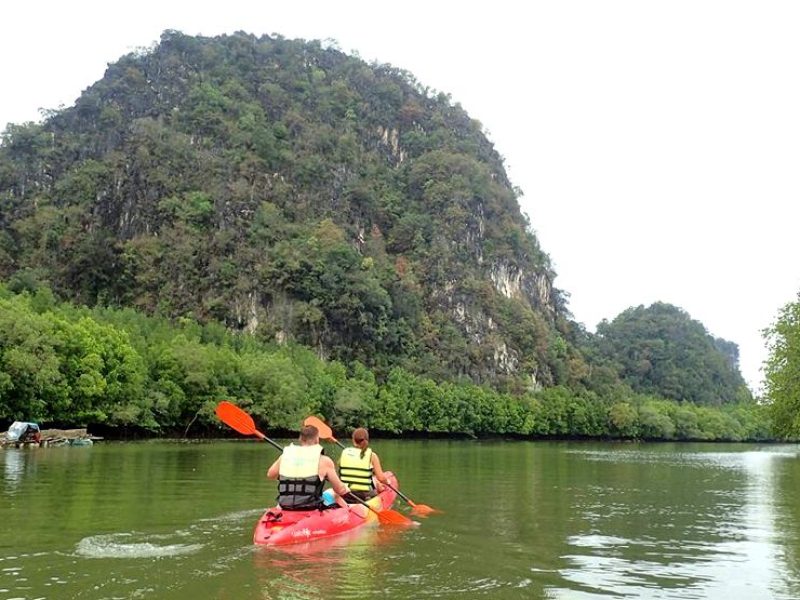 Kayaking-Thalane-Krabi-Thailand