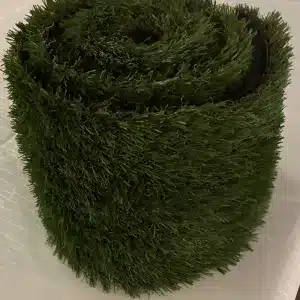 Rulle med kunstgræs som bordløber