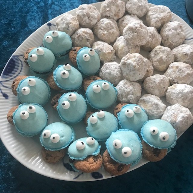 cookiemonster macarons