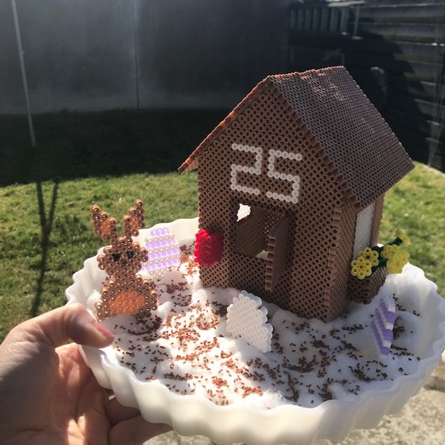 Påskeharens hus i perler