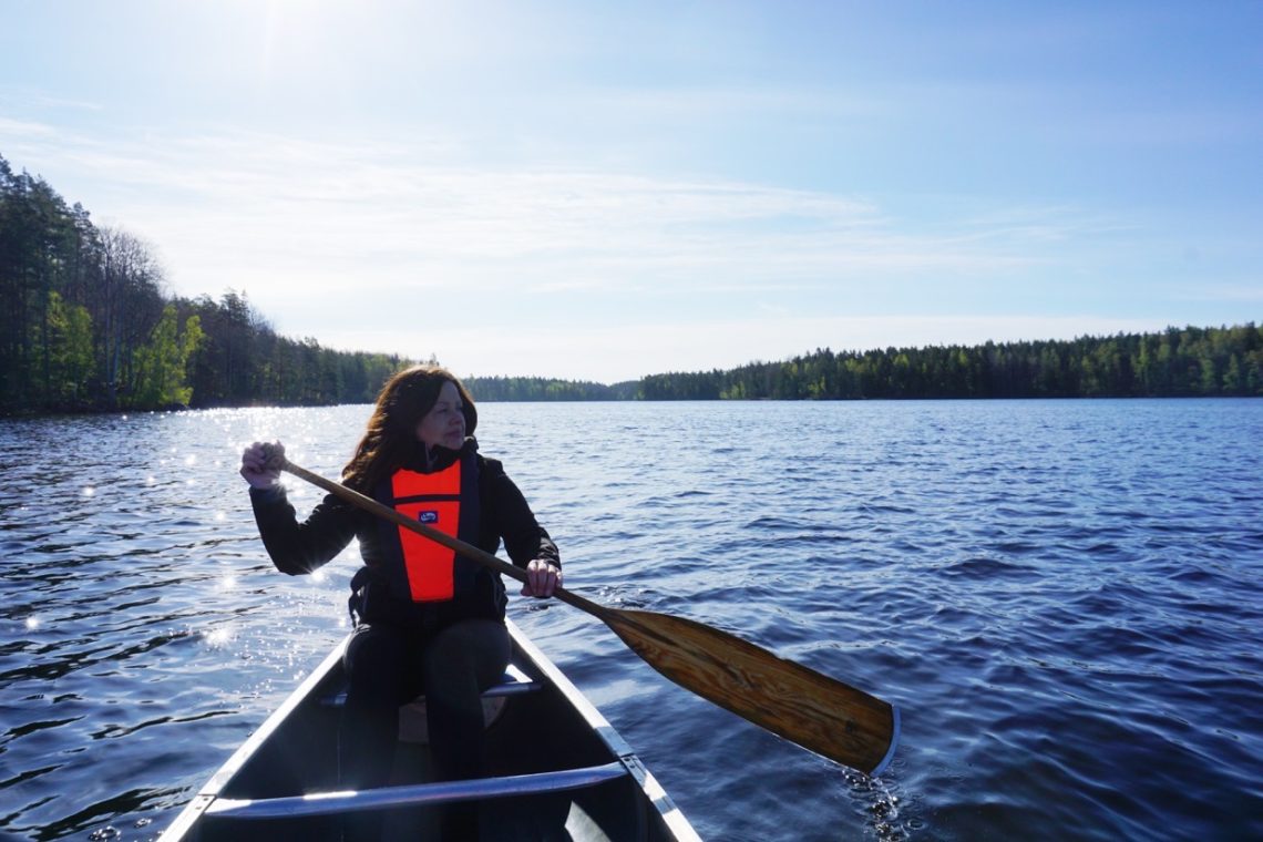 Paddling i meteoritsjön Hummeln med Kristdala Kanot