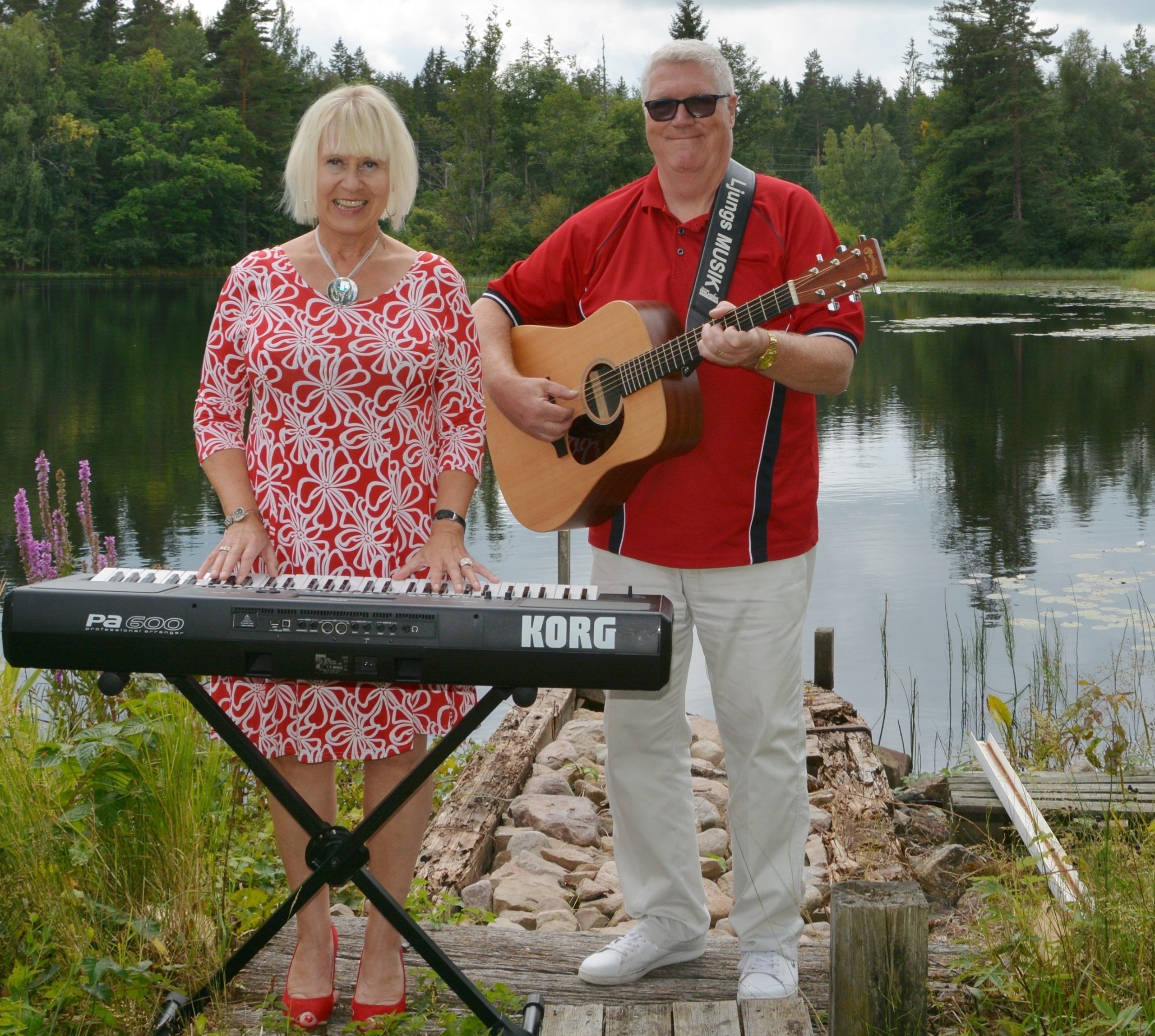 Gulliz & Åke spelar