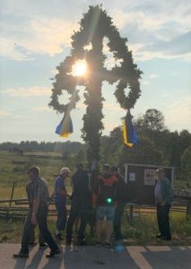 Stången på plats vid korsningen.