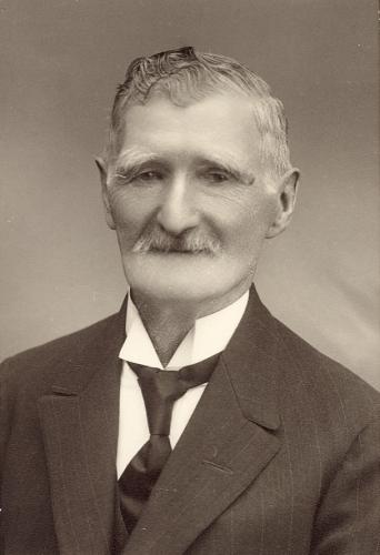Karl Viktor Svensson Lindén ( 1847-1892). Fastigheten heter Lidhult