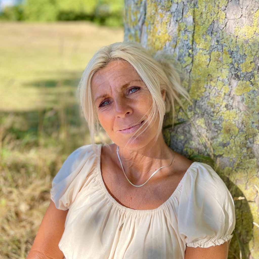 Susanne-Strandbygaard-footer | Kropiterapi.dk Kropsterapeut Susanne Strandbygaard