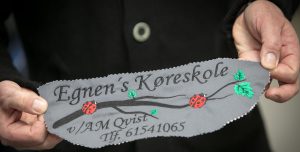 Tilbud på broderi af logo - her prøvebroderi af Egnen's Køreskole.