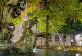 Fontana della Fiera Bergamo bij nacht - detail