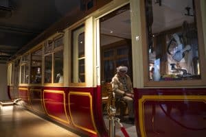 Ein historischer Schwebebahnwaggon