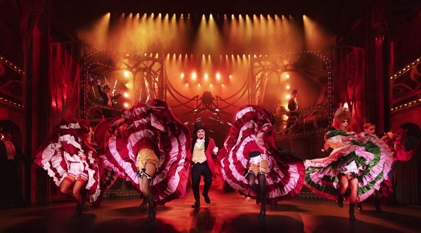 Moulin Rouge! The musical –  først i København – siden i provinsen.