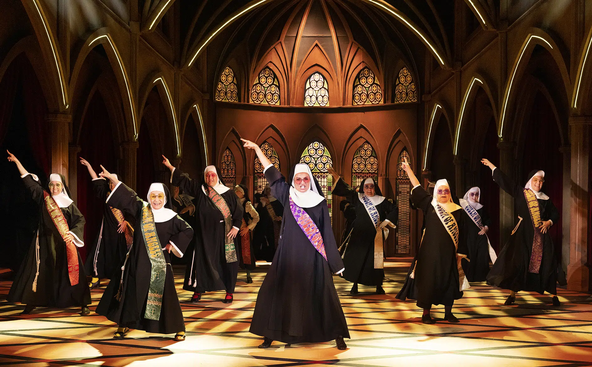 Sister Act – nonnemusical på Det Ny Teater.