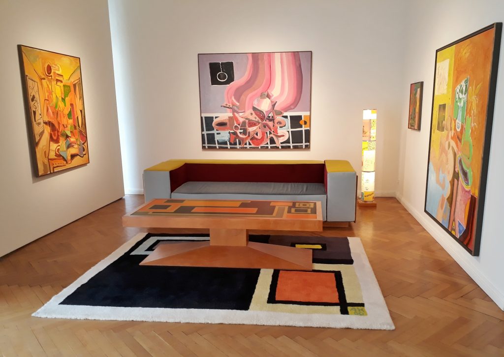 Anton Henning, Blick in die Ausstellung "Zukunft und Anmut, No. 1", Galerie Michael Haas Berlin. Foto: Urszula Usakowska-Wolff